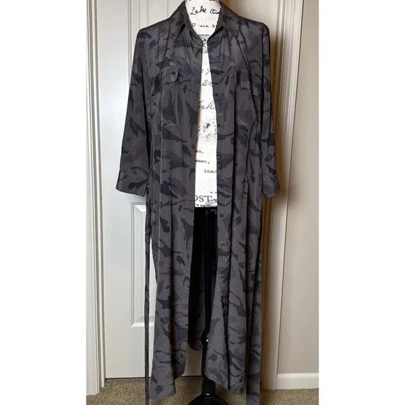 L Agence Button Front 3/4 Sleeve Abstract Silk Dress Purple Size M Designer Luxe - Picture 14 of 16